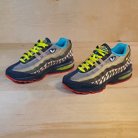 Nike Air Max 95 Monster Sneakers - Picture 4 of 10